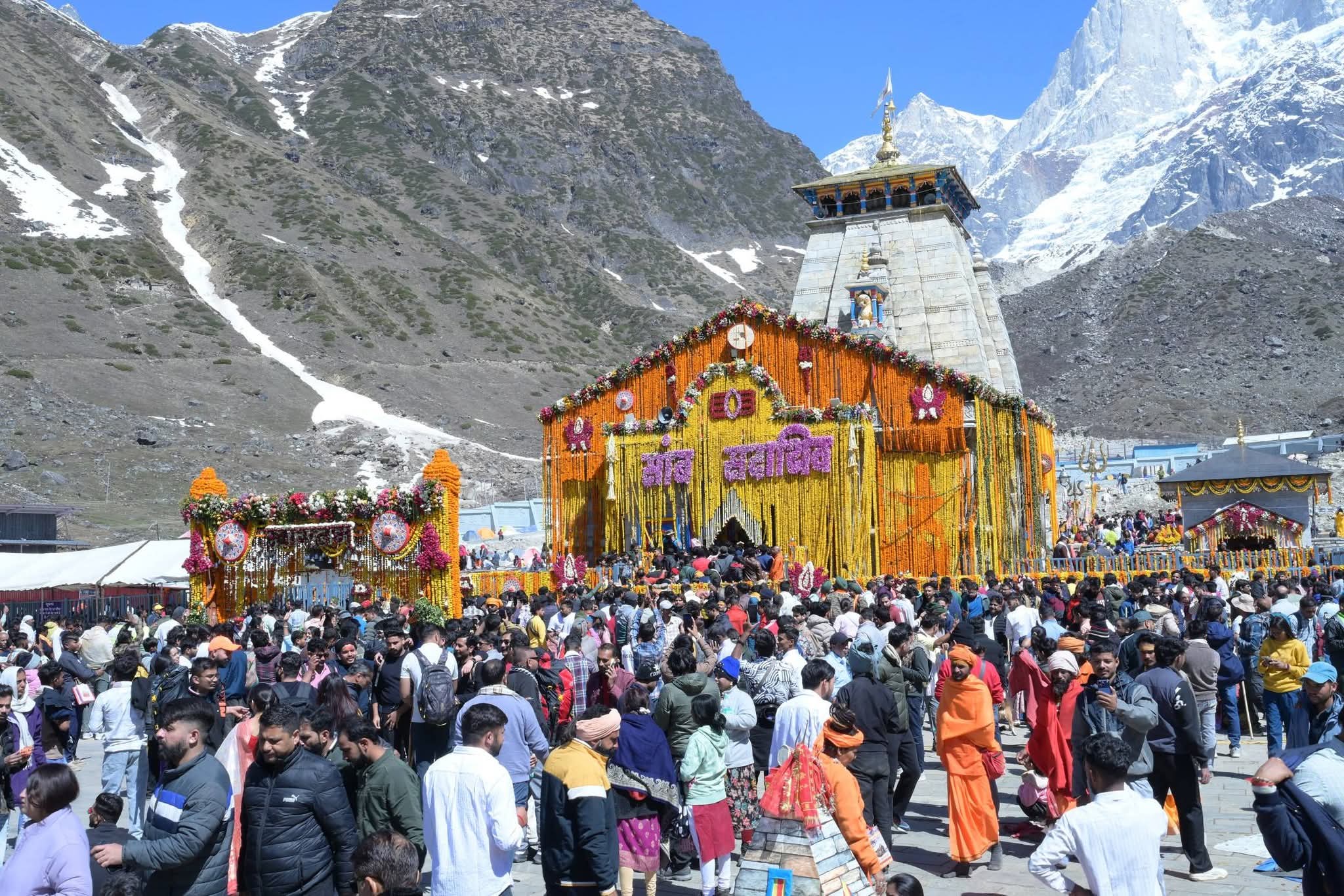 केदारनाथ यात्रा में उमड़ा आस्था का सैलाब, व्यवस्थाओं ने जीता श्रद्धालुओं का दिल